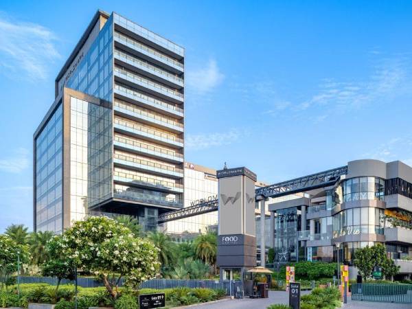 Worldmark Gurgaon (Sector 65)Escorts